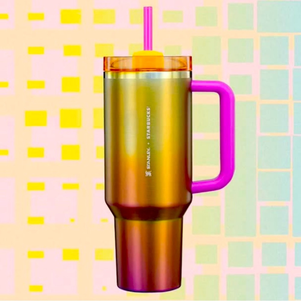 Sunset Gradient Starbucks x Stanley Quencher (40 oz)
Limited edition